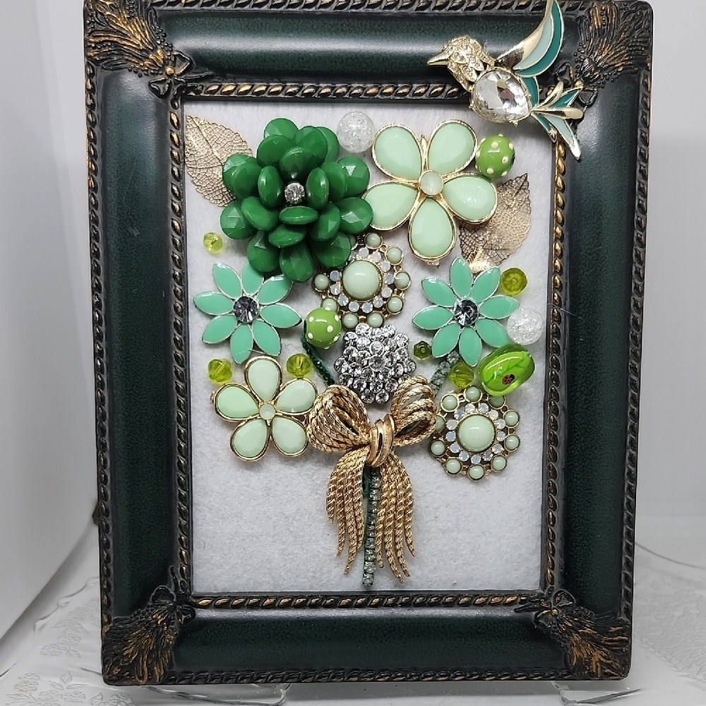 Elegant Green and Gold Mixed Media Jewerly Art Picture.